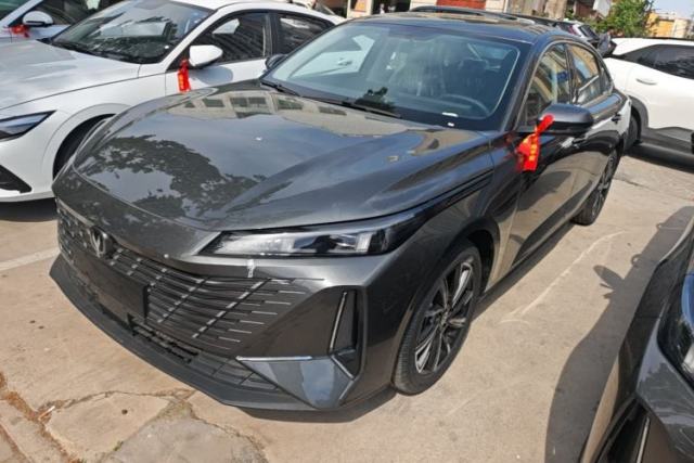 Used CHANGAN Eado 2025 Blue Whale 1.5T 500Bar Prestige Model