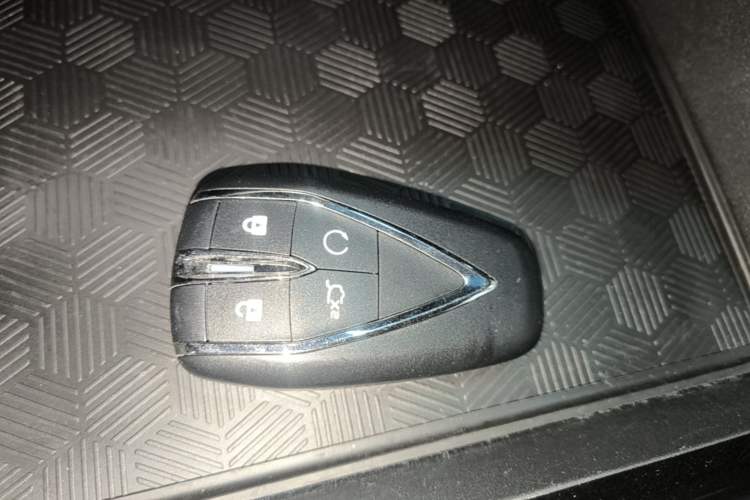 Used CHANGAN Eado 2025 PLUS 1.4T Dual-Clutch High-Energy Version Vehicle Key