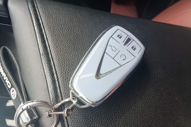 Used CHANGAN Eado 2025 PLUS 1.4T Dual-Clutch High-Energy Version Vehicle Key