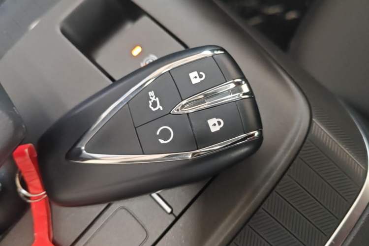 Used CHANGAN Eado 2025 Blue Whale 1.5T 500Bar Prestige Model Vehicle Key