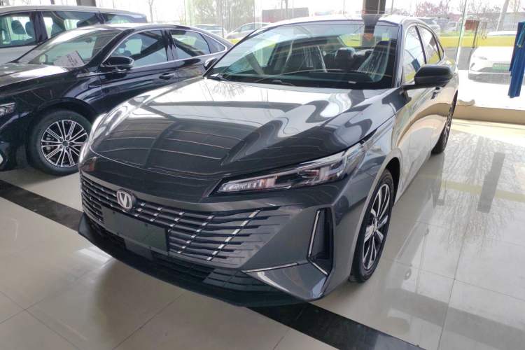 Used CHANGAN Eado 2025 Blue Whale 1.5T 500Bar Prestige Model