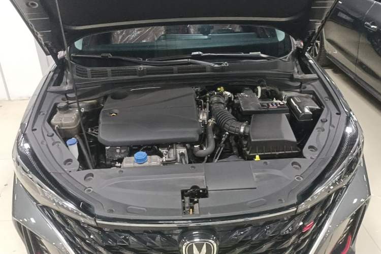 Used CHANGAN Eado 2025 PLUS 1.4T Dual-Clutch High-Energy Version Engine Bay