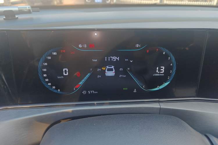 Used CHANGAN Eado 2025 PLUS 1.5L Manual Luxury Edition Odometer Close Up