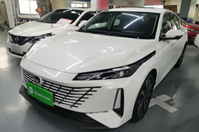 Used CHANGAN Eado 2025 Blue Whale 1.5T 500Bar Prestige Model