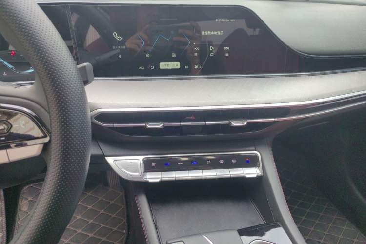 Used CHANGAN Eado 2025 PLUS 1.4T Dual-Clutch High-Energy Version Audio And AC Panel