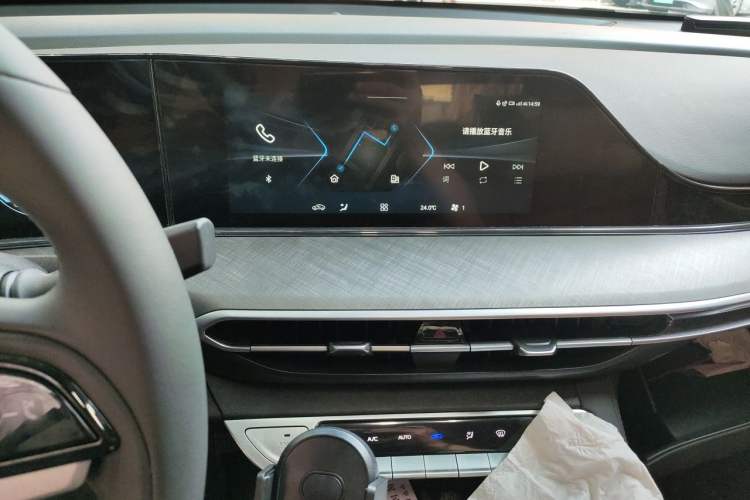 Used CHANGAN Eado 2025 PLUS 1.4T Dual-Clutch High-Energy Version Audio And AC Panel