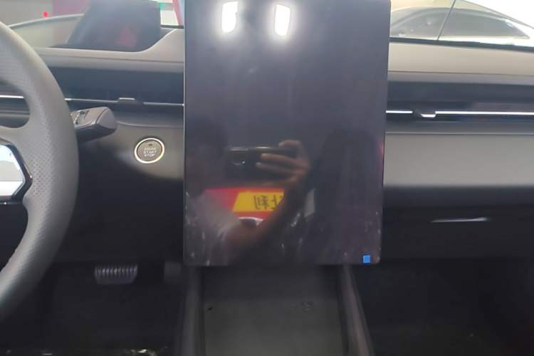 Used CHANGAN Eado 2025 Blue Whale 1.5T 500Bar Prestige Model Audio And AC Panel