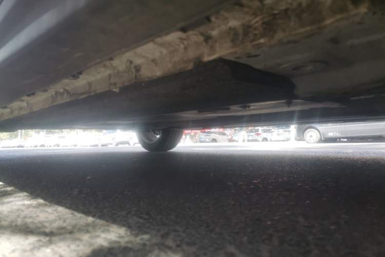 Used CHANGAN Eado 2025 Blue Whale 1.5T 500Bar Prestige Model Chassis Front Right