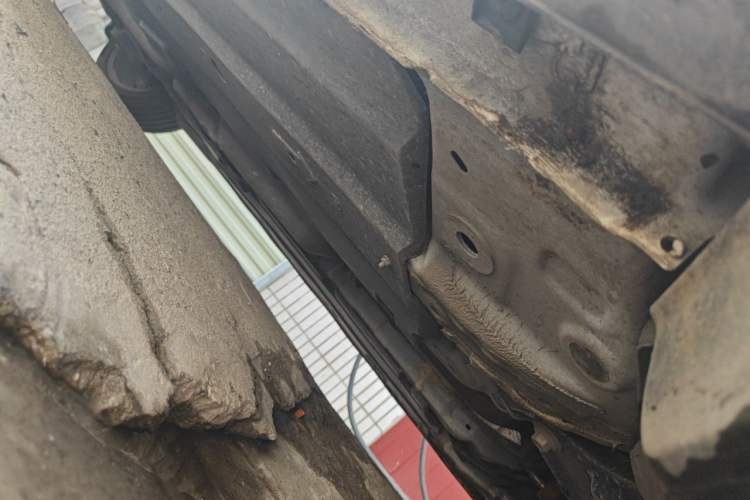 Used CHANGAN Eado 2025 Blue Whale 1.5T 500Bar Flagship Model Chassis Front Right