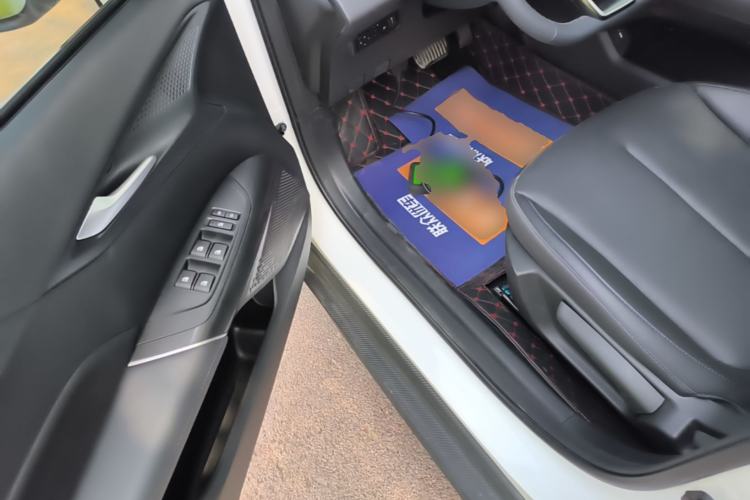 Used CHANGAN Eado 2025 Blue Whale 1.5T 500Bar Prestige Model Driver Seat