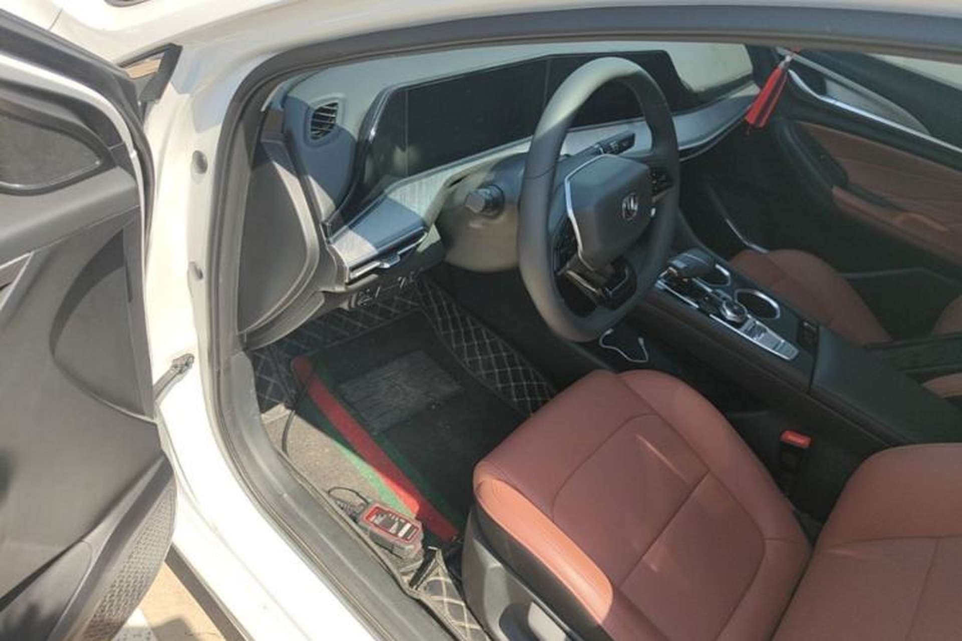 Used CHANGAN Eado 2025 PLUS 1.4T Dual-Clutch High-Energy Version Driver Seat