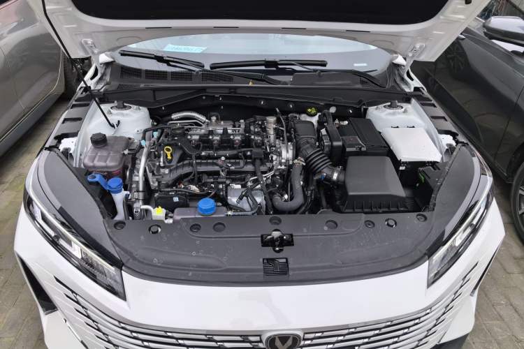 Used CHANGAN Eado 2025 Blue Whale 1.5T 500Bar Prestige Model Engine Bay