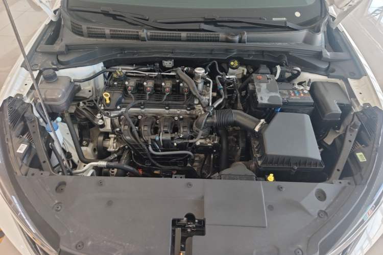 Used CHANGAN Eado 2025 PLUS 1.5L Manual Luxury Edition Engine Bay