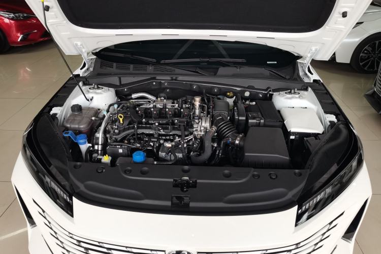 Used CHANGAN Eado 2025 Blue Whale 1.5T 500Bar Prestige Model Engine Bay