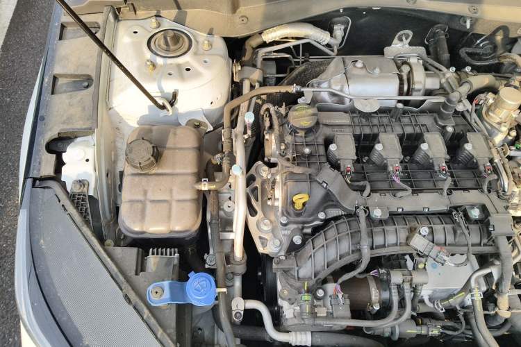 Used CHANGAN Eado 2025 Blue Whale 1.5T 500Bar Flagship Model Engine Bay Right