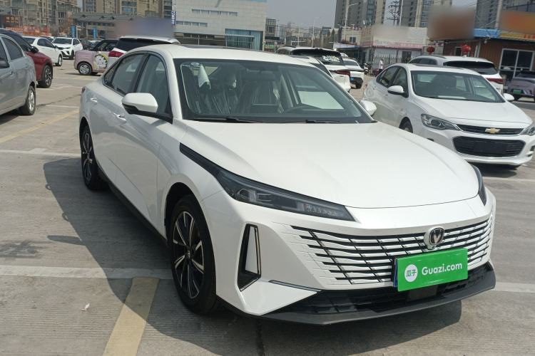Used CHANGAN Eado 2025 Blue Whale 1.5T 500Bar Prestige Model Exterior 1