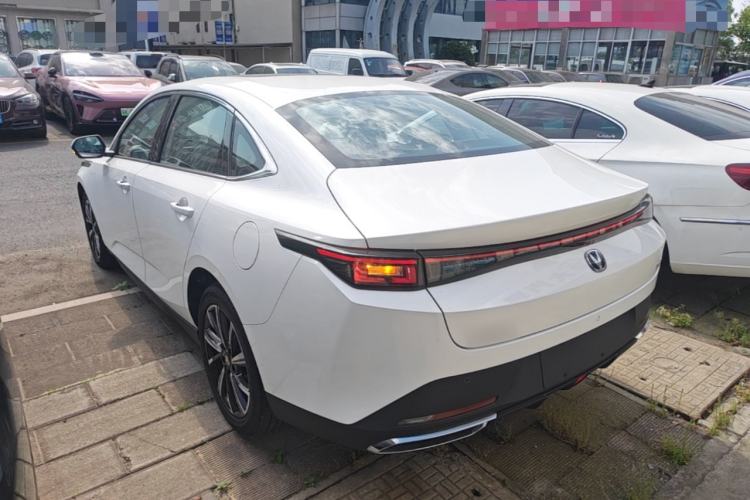 Used CHANGAN Eado 2025 Blue Whale 1.5T 500Bar Flagship Model Exterior 2