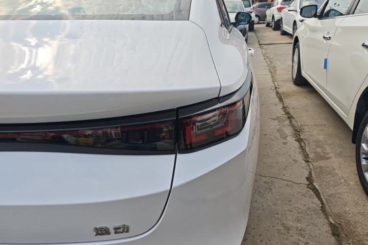 Used CHANGAN Eado 2025 Blue Whale 1.5T 500Bar Prestige Model Exterior 3