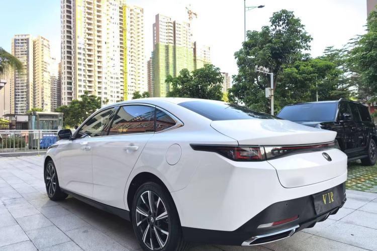 Used CHANGAN Eado 2025 Blue Whale 1.5T 500Bar Prestige Model Exterior 4