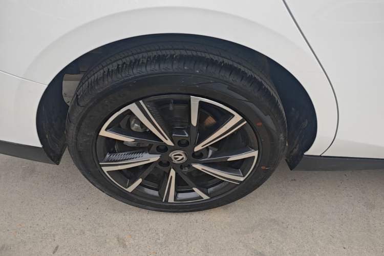 Used CHANGAN Eado 2025 Blue Whale 1.5T 500Bar Prestige Model Exterior 5