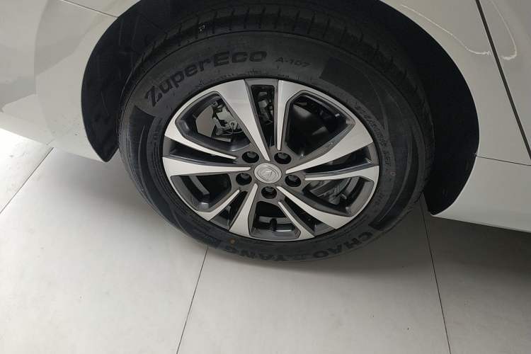 Used CHANGAN Eado 2025 PLUS 1.4T Dual-Clutch High-Energy Version Exterior 5