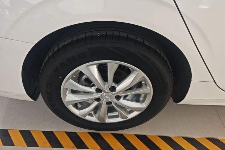 Used CHANGAN Eado 2025 PLUS 1.5L Manual Luxury Edition Exterior 5