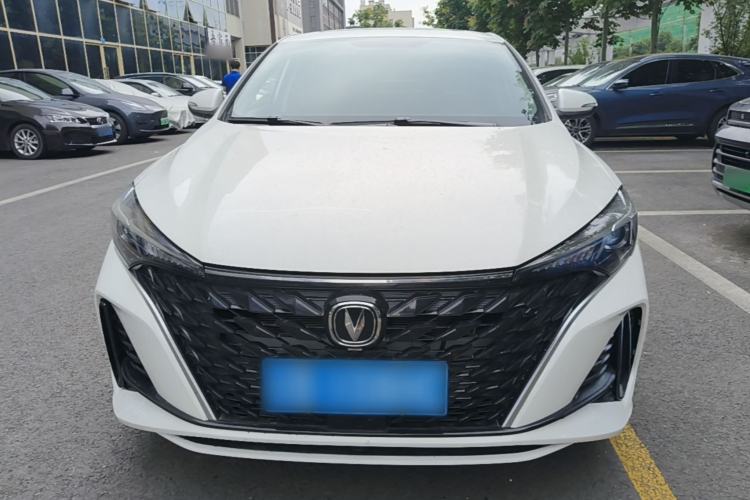Used CHANGAN Eado 2025 PLUS 1.5L Manual Luxury Edition Front