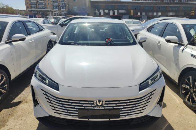 Used CHANGAN Eado 2025 Blue Whale 1.5T 500Bar Prestige Model Front
