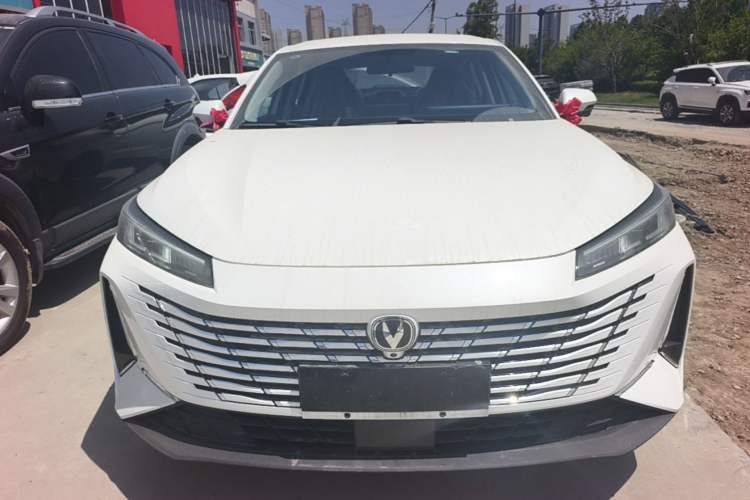 Used CHANGAN Eado 2025 Blue Whale 1.5T 500Bar Prestige Model Front