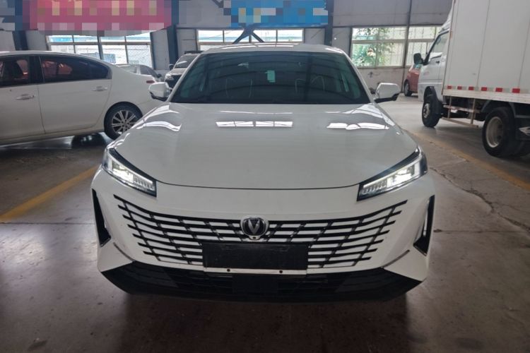 Used CHANGAN Eado 2025 Blue Whale 1.5T 500Bar Prestige Model Front