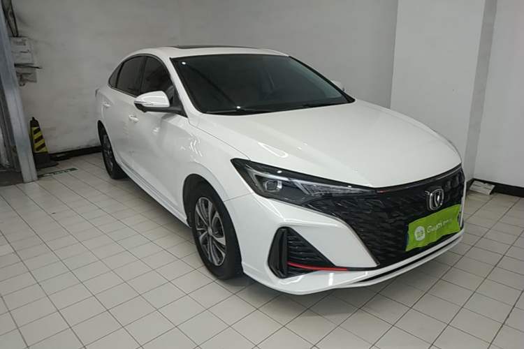 Used CHANGAN Eado 2025 PLUS 1.4T Dual-Clutch High-Energy Version Front Right 45 Deg
