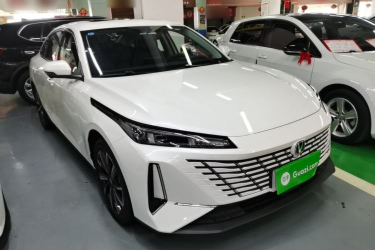 Used CHANGAN Eado 2025 Blue Whale 1.5T 500Bar Prestige Model Front Right 45 Deg