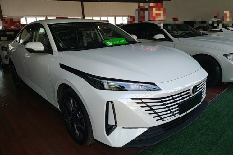 Used CHANGAN Eado 2025 Blue Whale 1.5T 500Bar Prestige Model Front Right 45 Deg