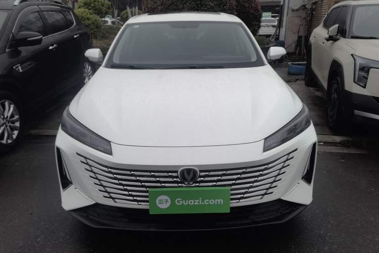 Used CHANGAN Eado 2025 Blue Whale 1.5T 500Bar Prestige Model Front