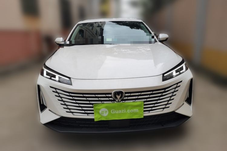 Used CHANGAN Eado 2025 Blue Whale 1.5T 500Bar Prestige Model Front