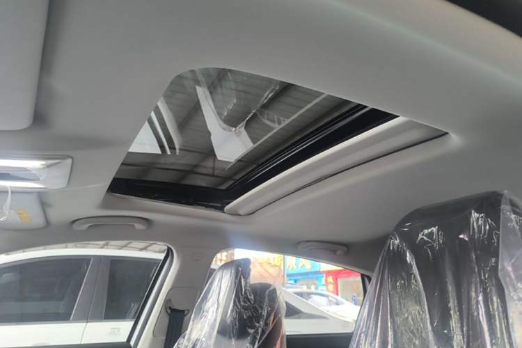 Used CHANGAN Eado 2025 Blue Whale 1.5T 500Bar Prestige Model Headliner