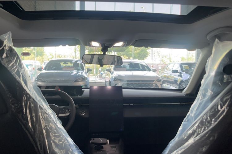 Used CHANGAN Eado 2025 Blue Whale 1.5T 500Bar Prestige Model Headliner