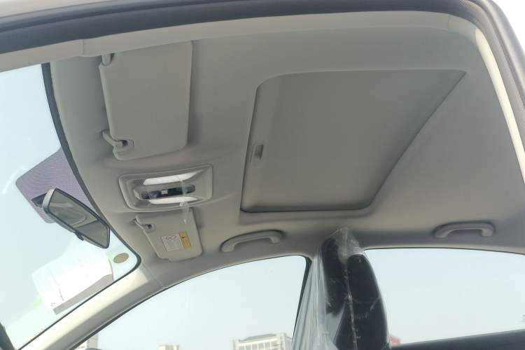 Used CHANGAN Eado 2025 Blue Whale 1.5T 500Bar Prestige Model Headliner