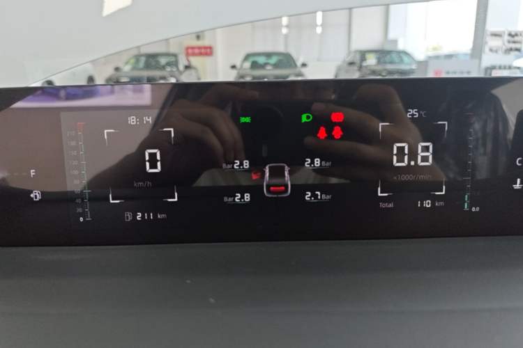 Used CHANGAN Eado 2025 Blue Whale 1.5T 500Bar Prestige Model Instrument Cluster