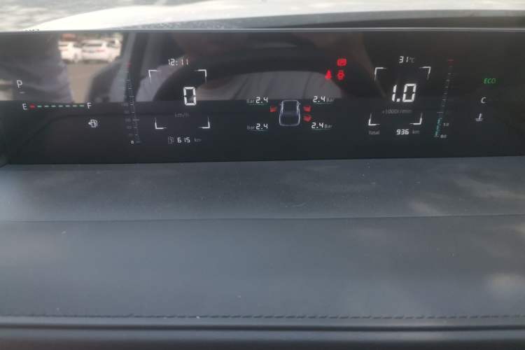 Used CHANGAN Eado 2025 Blue Whale 1.5T 500Bar Prestige Model Instrument Cluster
