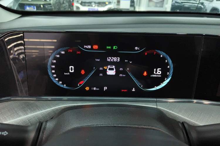 Used CHANGAN Eado 2025 PLUS 1.4T Dual-Clutch High-Energy Version Instrument Cluster
