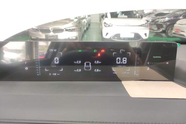 Used CHANGAN Eado 2025 Blue Whale 1.5T 500Bar Prestige Model Instrument Cluster