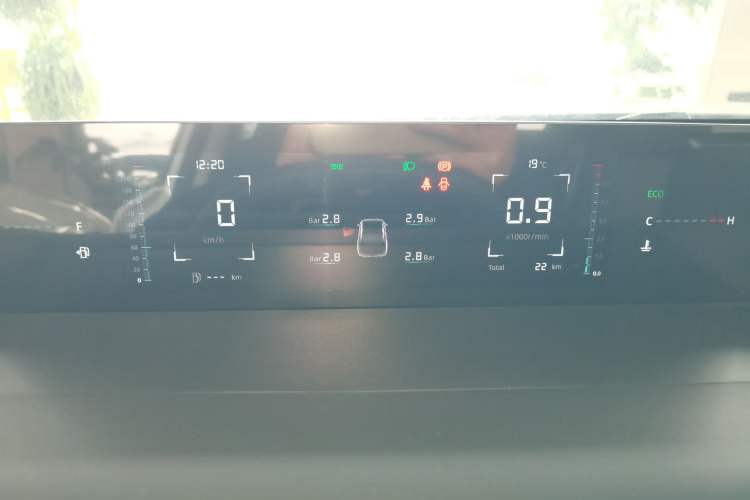 Used CHANGAN Eado 2025 Blue Whale 1.5T 500Bar Prestige Model Instrument Cluster