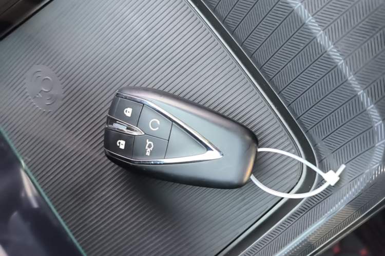 Used CHANGAN Eado 2025 Blue Whale 1.5T 500Bar Prestige Model Interior 1