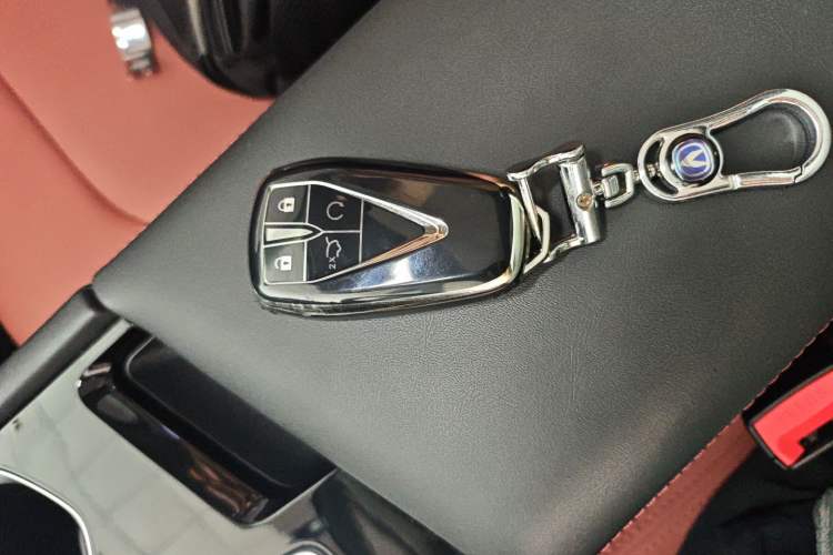 Used CHANGAN Eado 2025 PLUS 1.4T Dual-Clutch High-Energy Version Interior 1