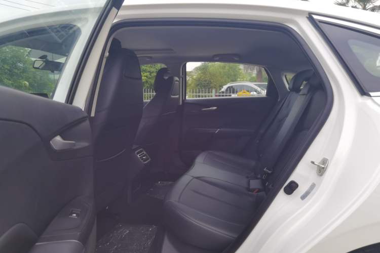 Used CHANGAN Eado 2025 Blue Whale 1.5T 500Bar Prestige Model Interior 2