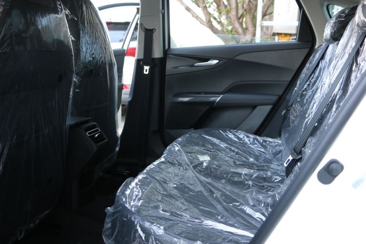 Used CHANGAN Eado 2025 Blue Whale 1.5T 500Bar Flagship Model Interior 2