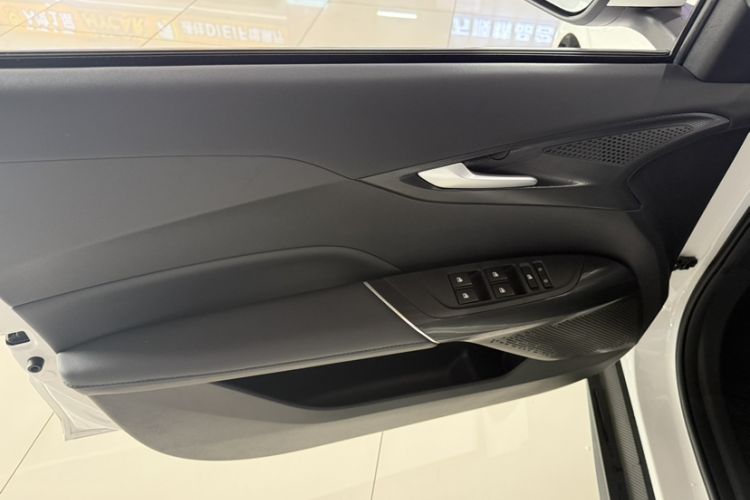 Used CHANGAN Eado 2025 Blue Whale 1.5T 500Bar Prestige Model Interior 7