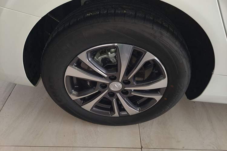 Used CHANGAN Eado 2025 PLUS 1.4T Dual-Clutch High-Energy Version Interior 8