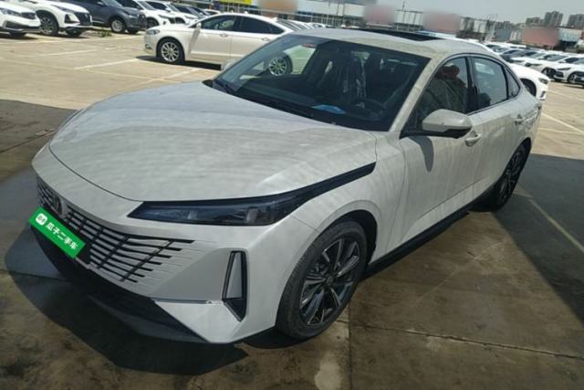Used CHANGAN Eado 2025 Blue Whale 1.5T 500Bar Prestige Model
